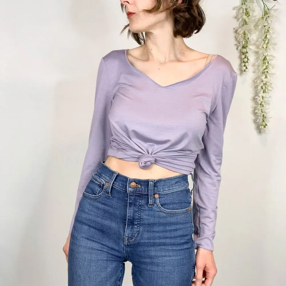 VINTAGE ARMANI COLLEZIONI lavender long sleeve top soft v-neck 2265